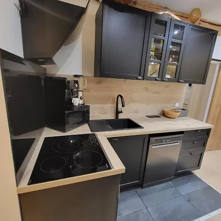 Jacuzzi, Plage, Vieux Port Apartment *