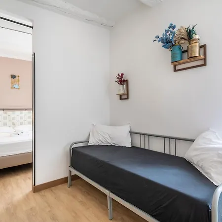 Apartment Adira Panier 2 Etoiles
