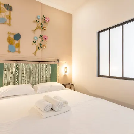 Adira Panier 2 Etoiles Apartment