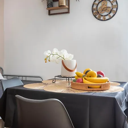 Adira Panier 2 Etoiles Apartment
