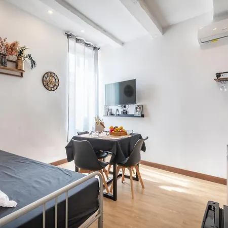 Adira Panier 2 Etoiles Apartment Marseille