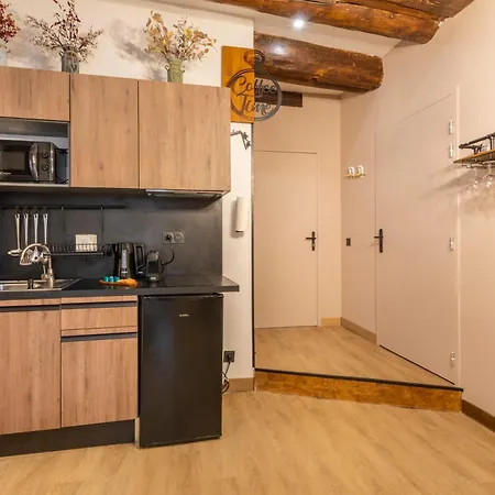 Adira Panier 2 Etoiles Apartment *