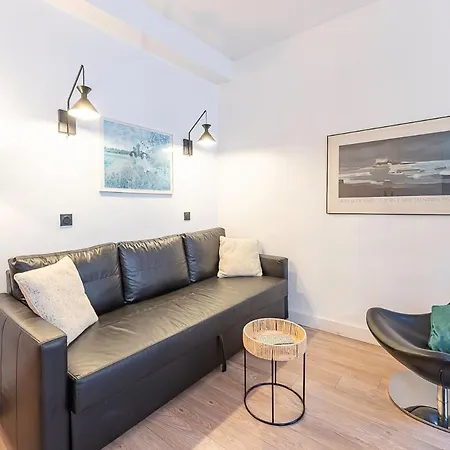 Apartment Belle Renovation Moderne Au Coeur Du Panier Marseille