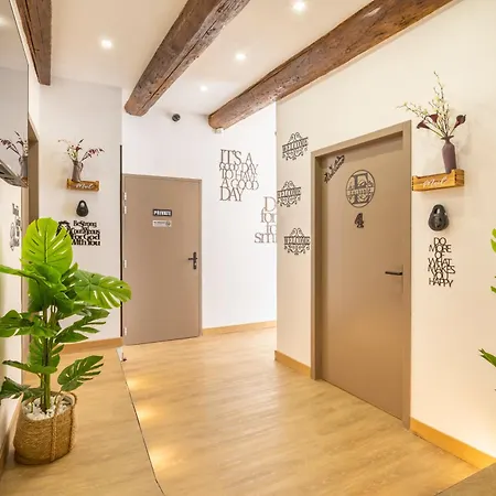 Adira Panier 2 Etoiles Apartment *