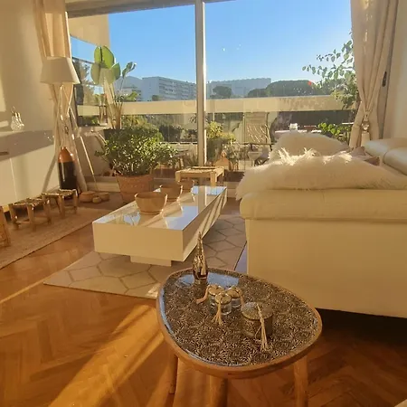 Belle Vue 9eme Apartamento *