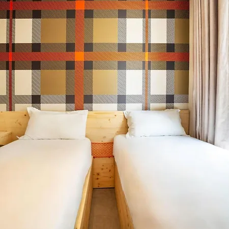Easyhotel Euromed 2* مارسيليا