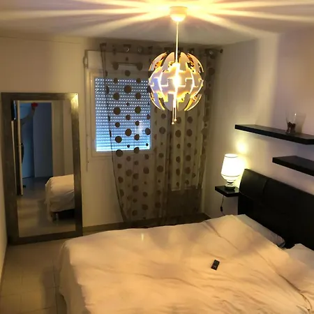 Apartment T3 Recent Avec Terrasse Et Parking