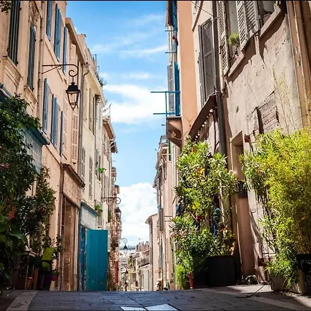 T2 Avec Cour Privee Au Coeur Du Panier- Vieux Port Apartment Marseille