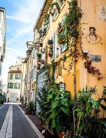 T2 Avec Cour Privee Au Coeur Du Panier- Vieux Port Apartment