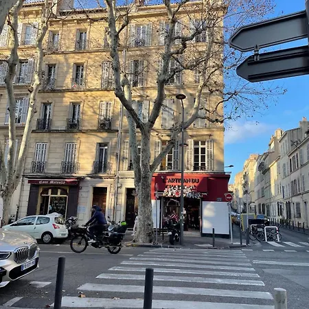 Au Coeur De Marseilles
