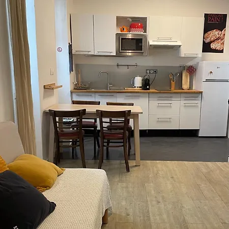 Appt 2 Au Centre 3e