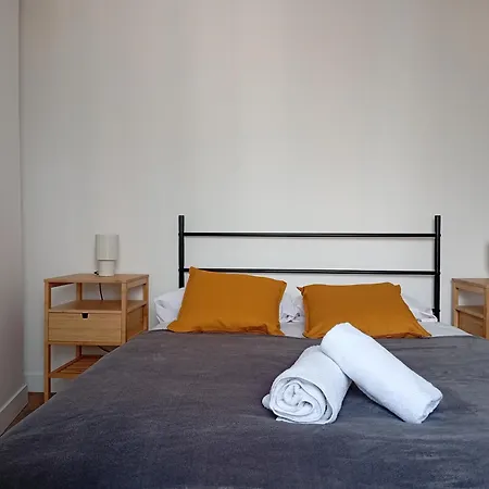 Le Phoceen Apartment *