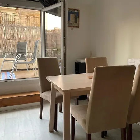 Avec Terrasse * Марсель