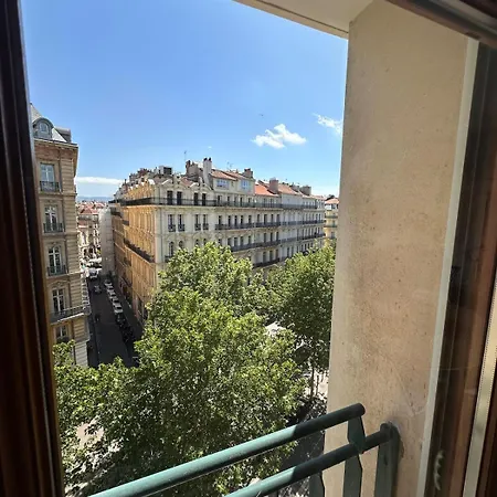 Апартаменты Le Panoramique - T3 Centre-ville, Vieux-port, Gare Saint-charles Марсель