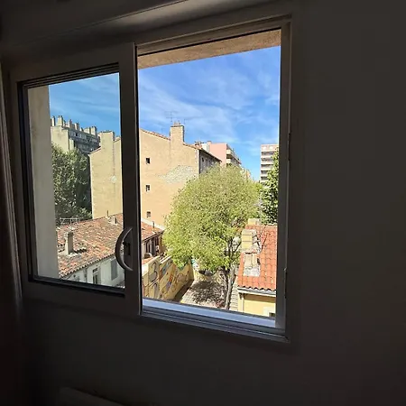 Apartamento Moderne Avec Place De Parking Privative *