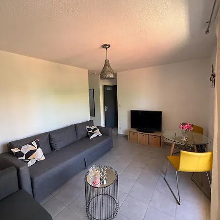 Moderne Avec Place De Parking Privative
