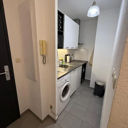 Moderne Avec Place De Parking Privative *
