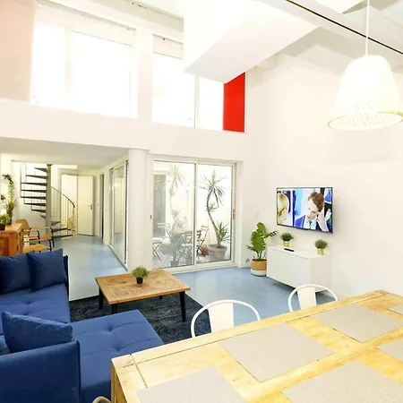 Loft Center & Terrace & Air Conditioning