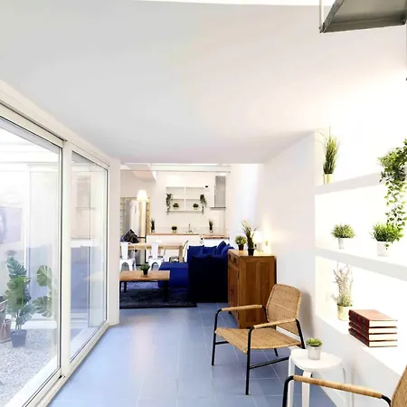 Loft Center & Terrace & Air Conditioning