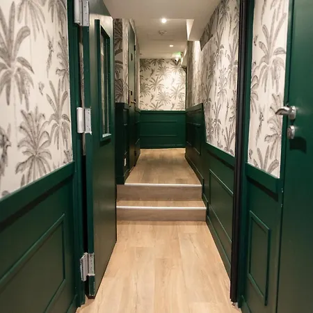 Le M Hotel 3*
