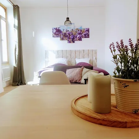 Lumineux I Calme I Centre I Metro Joliette I Internet Fibre Appartement Marseilles