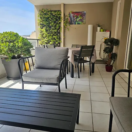 Apartment T3 Grande Terrasse, Metro Perrier Marseille