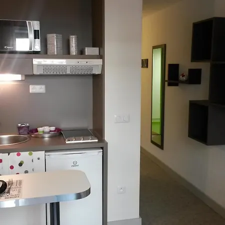 Nemea Timone Aparthotel *
