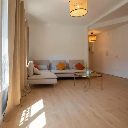 Les Balcons De La Bourse Daire Marsilya