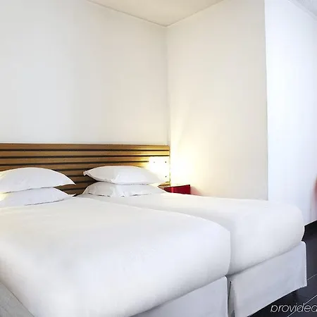 Greet Centre Saint Charles Hotel