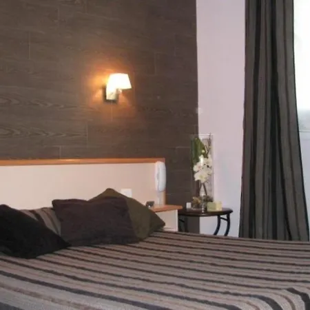 Hotel Logis Les Cigalons