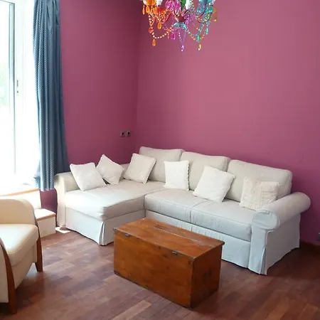 Bed & Breakfast Chateau De L'aroumias Marseille