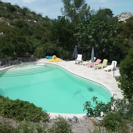 Chateau De L'aroumias Marseille