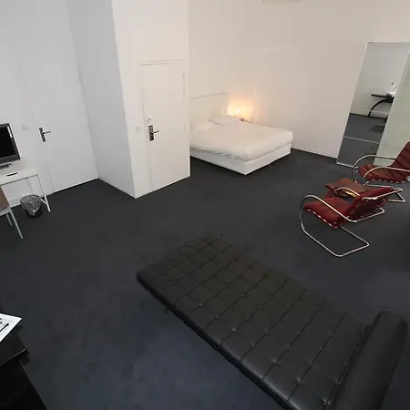 Hotel Music 3*