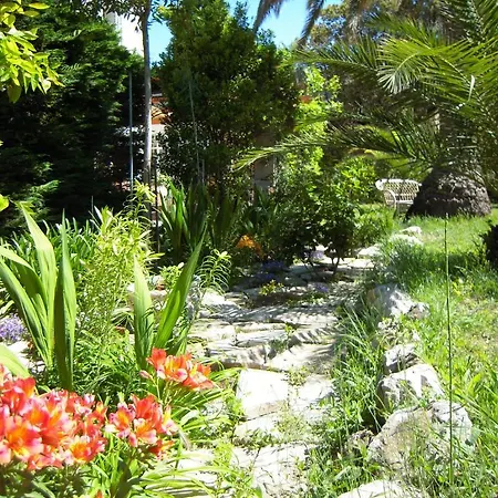Valflor D'hotes Et Bed and breakfast 3*
