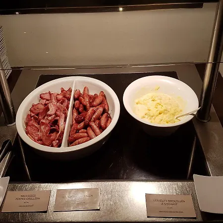 东马赛诺富特酒店 酒店
