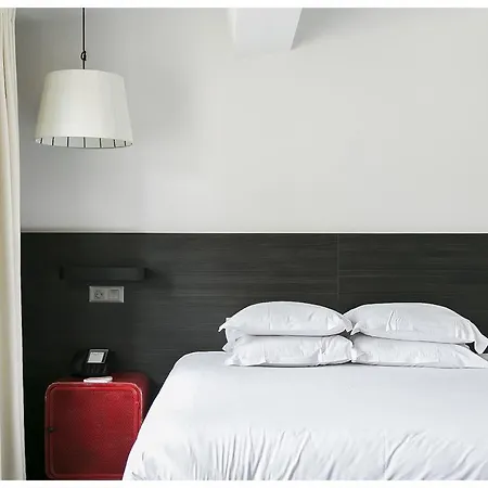 Hotel Alex &
