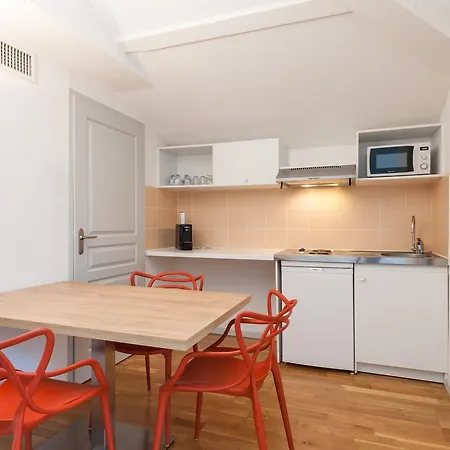 Residhotel Vieux Port Apart Otel 3*