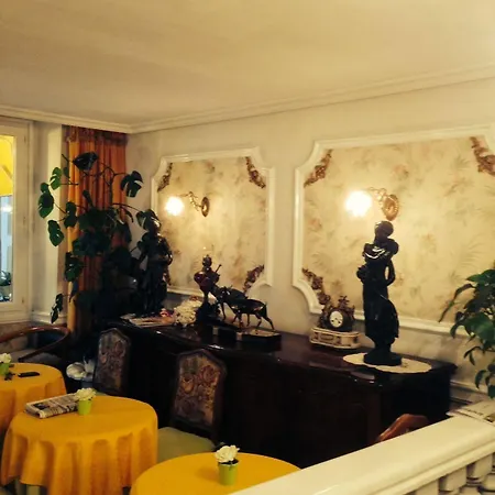 Hotel Relax
