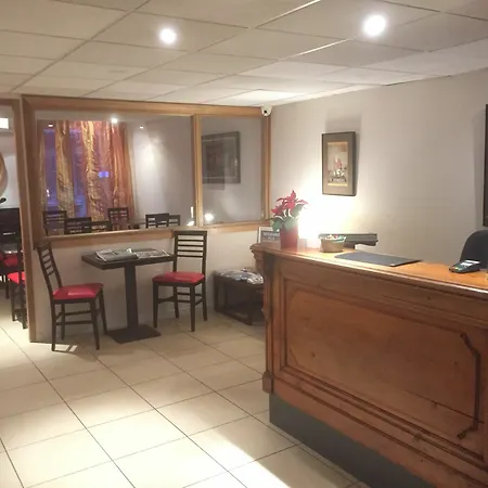 Du Sud Vieux Port Hotel 2*