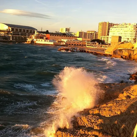 Апартаменты L'escale Marseillaise *