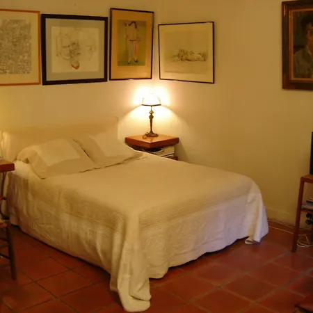 Hotel D'hotes Cote Cour 3*