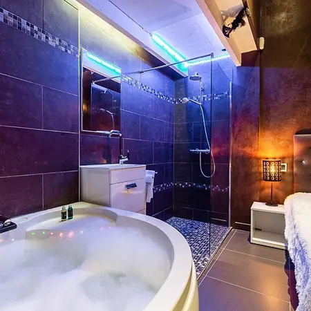 Les Suites Du Vieux-port Love hotel Marseille