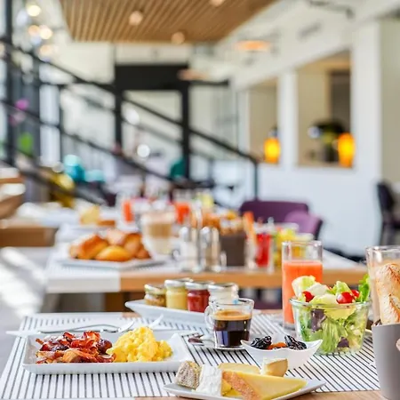 Hotel Mercure Centre Prado Vélodrome 4*