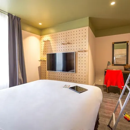 Greet Centre Saint Charles Hotel 2*